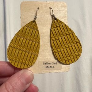 Nickel and suede saffron cord teardrop earrings. EUC.